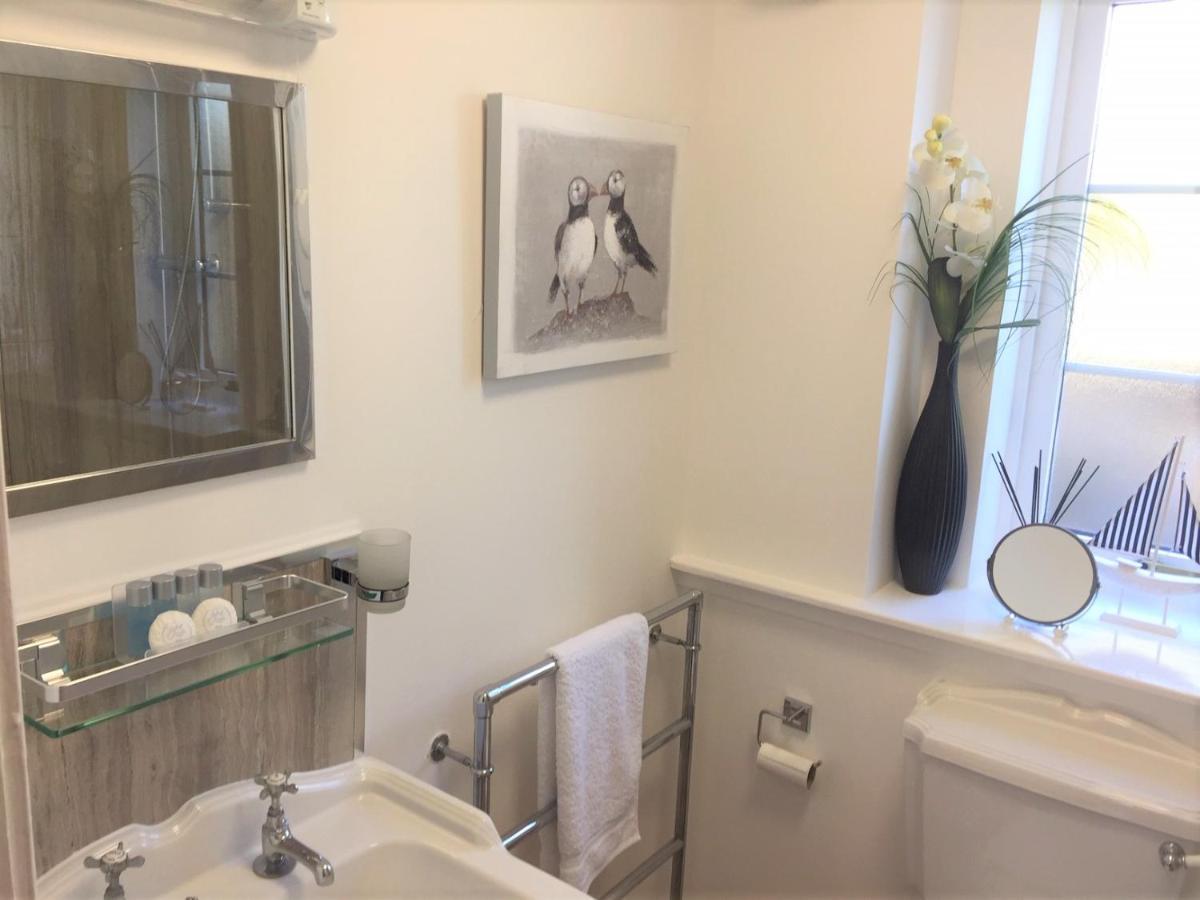 Wellingtonia Court Apartment